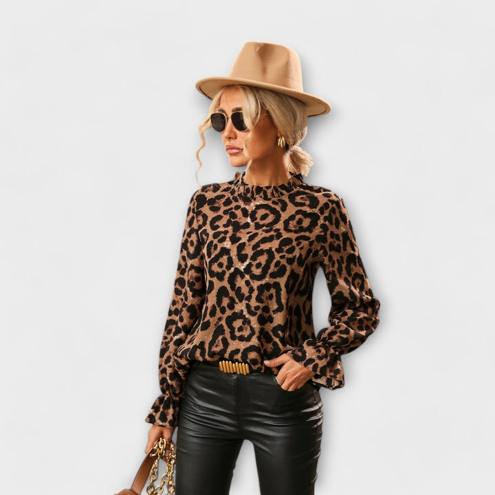 Kayla - Leo-bluse med plisseret krave
